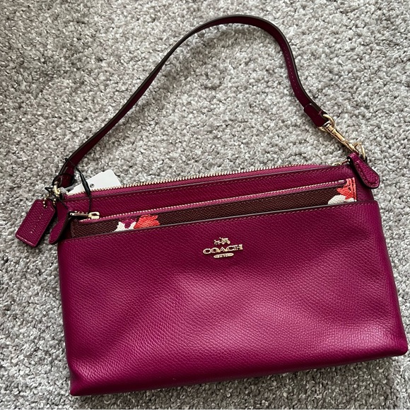 Coach 2 in 1 large wristlet NWT - Picture 2 of 11